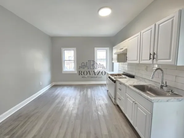 70-71 W Alpine St, Newark, NJ