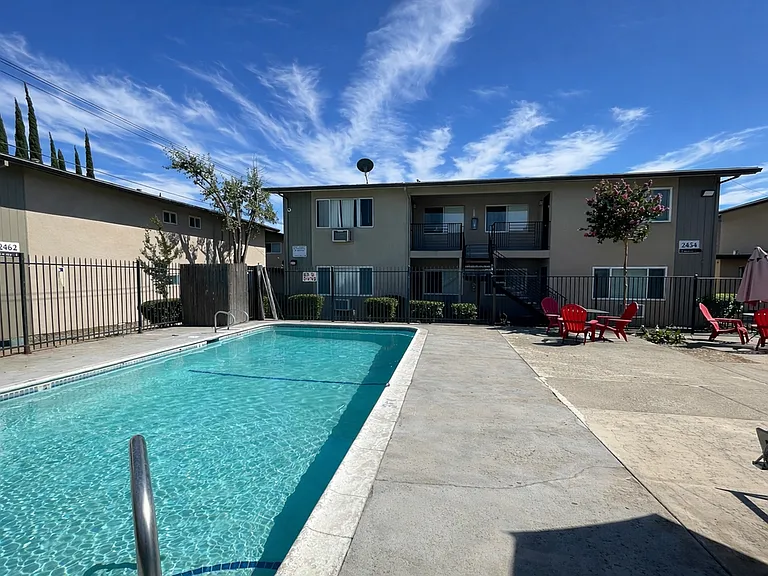 pool