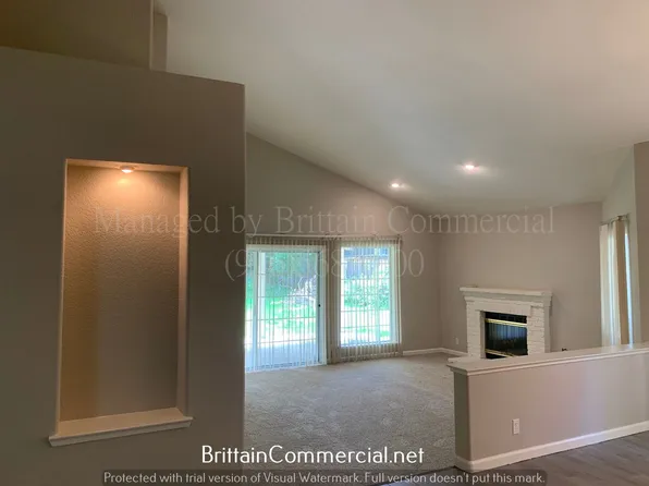 2721 Courtside Dr, Roseville, CA 95661