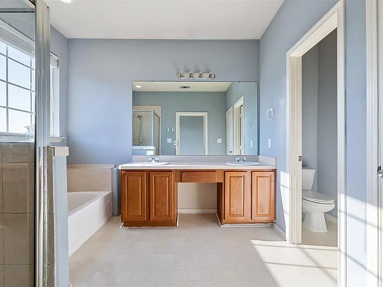 2923 Preston Trl — Photo 14