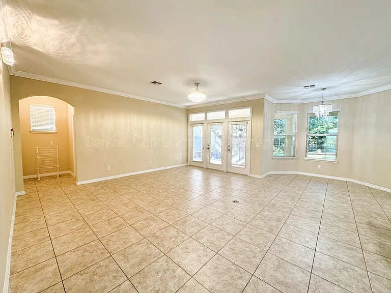 6621 Helmsley Cir — Photo 9