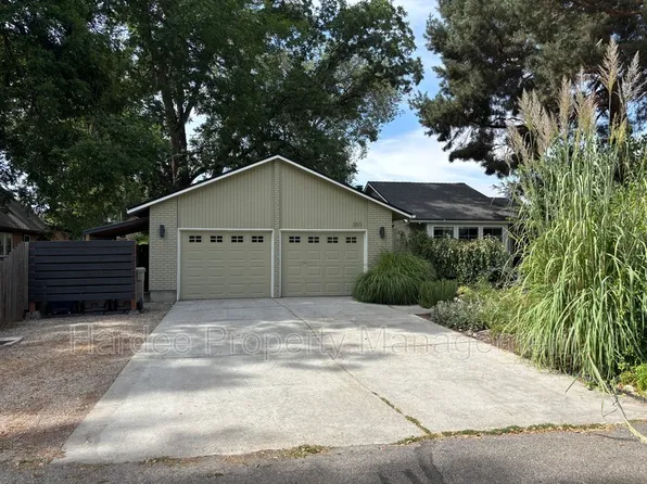 3511 N Barberry Dr, Boise, ID 83703