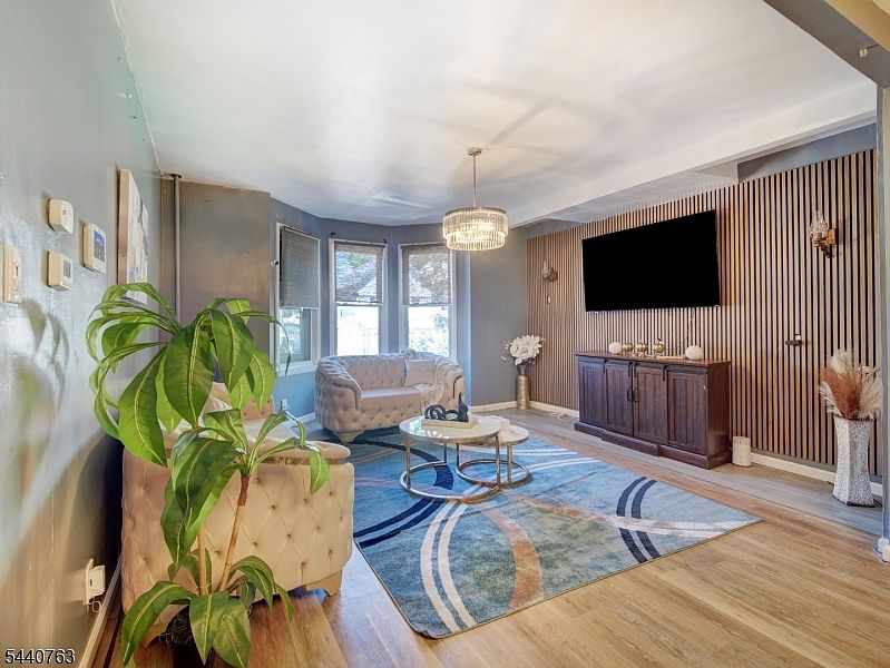 1st image of 40 Bruen Ave