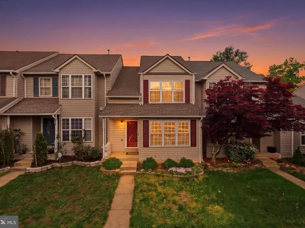 13532 Darter Ct, Clifton, VA 20124