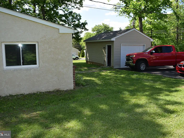 2101 Hill Rd #10 — Photo 15