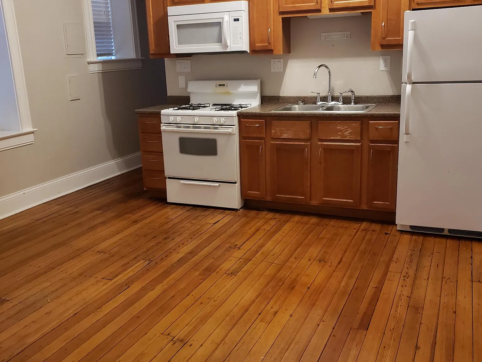 2231 Shenandoah Ave — Photo 2