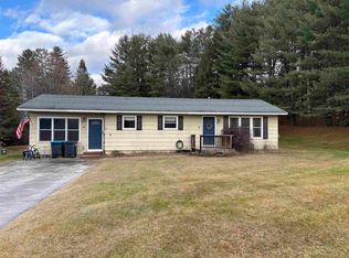 47 Finney Dr, Lyndonville, VT 05851