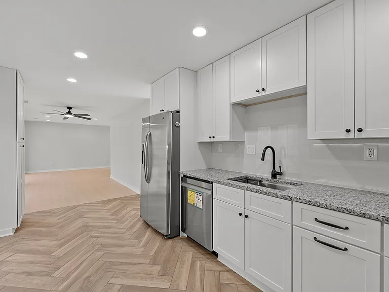 2852 Cedarest Rd — Photo 11