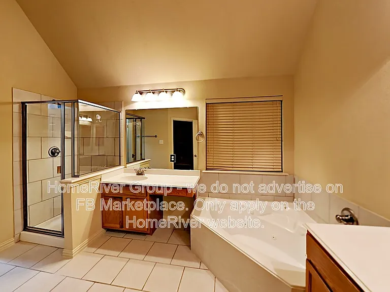 643 E Sandra Ln — Photo 7