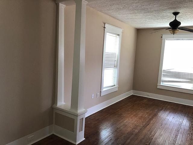 1st image of 1823 40th St