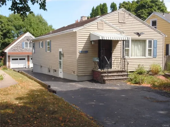 463 Plymouth Dr, Syracuse, NY 13206