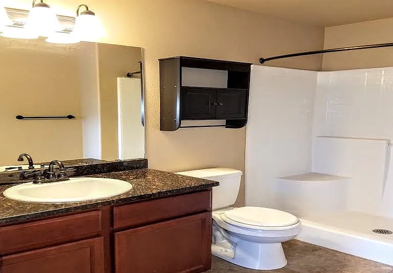 124 Pecan Harbor St — Photo 7