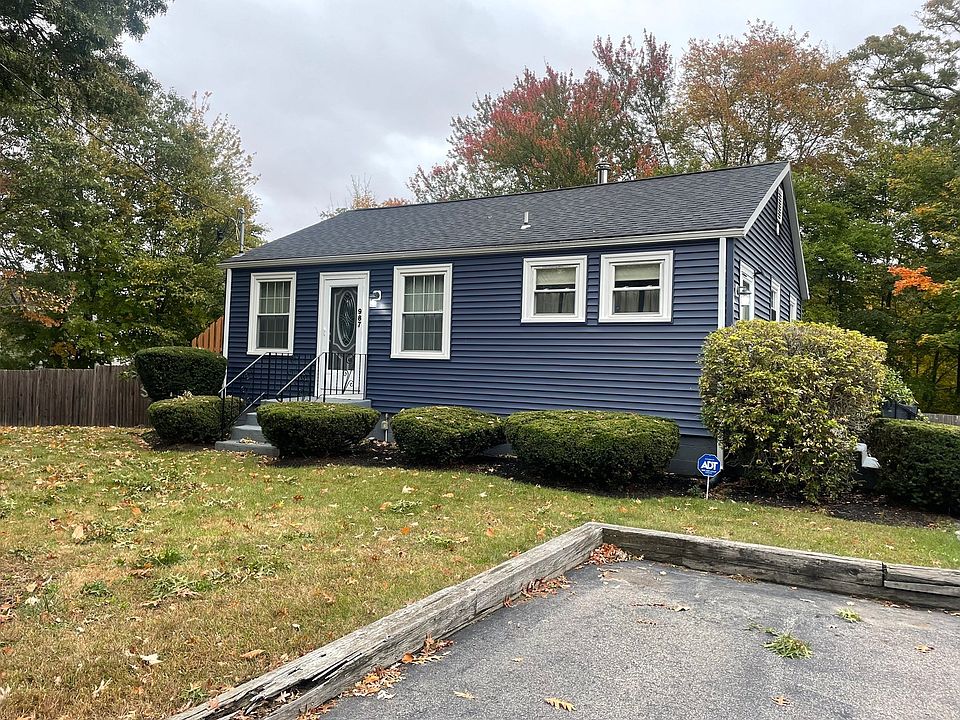1st image of 987 Bedford St