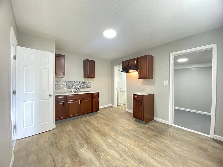3217 Finley St — Photo 3