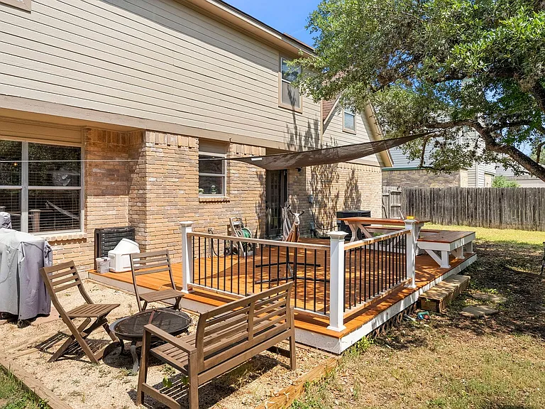 7306 Park Trl W — Photo 32