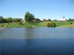 1809 Town Creek Rd, Murphysboro, IL 62966