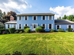 8275 Hoylake Dr, Manlius, NY 13104