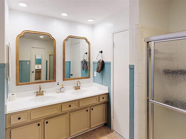 3819 Brook Shadow Dr — Photo 21