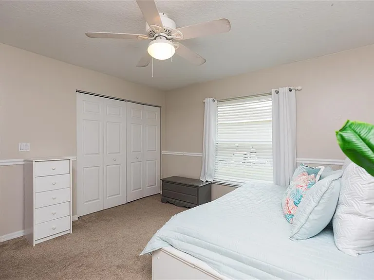 7 Lancaster Ln — Photo 56