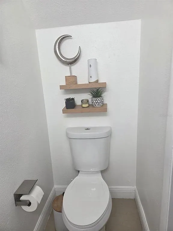 2 bed, 1.5 bath, 1007 sqft, $1,800 — Photo 4