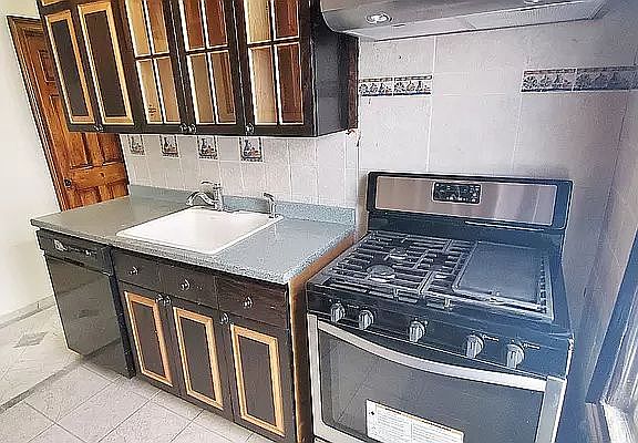 5th image of 50-44 42nd St #2D