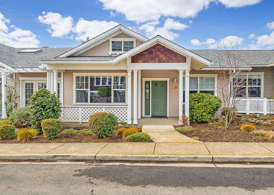 1st image of 856 Mountain Meadows Dr