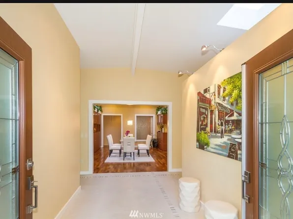 1400 143rd Pl NE, Bellevue, WA 98007