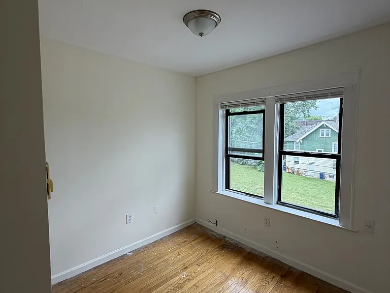 2859 S Salina St #9 — Photo 5