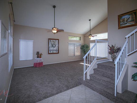 4th image of 1597 W Lark Dr