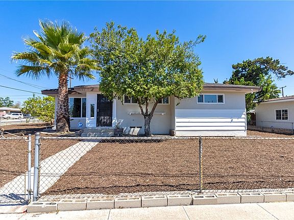 2nd image of 310 E Mariposa Dr