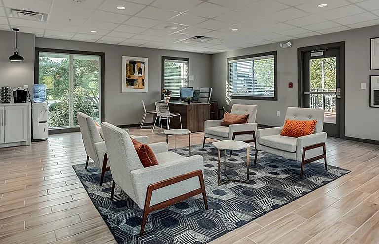The Reserve at 77 Apartment Homes — Photo 16