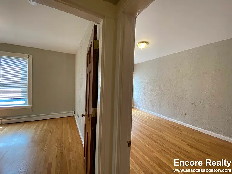 352 Allston St #3 — Photo 4
