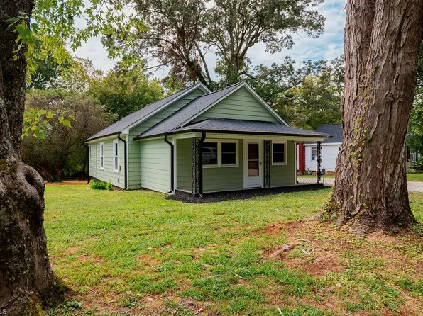 1545 Stone St, Mebane, NC 27302