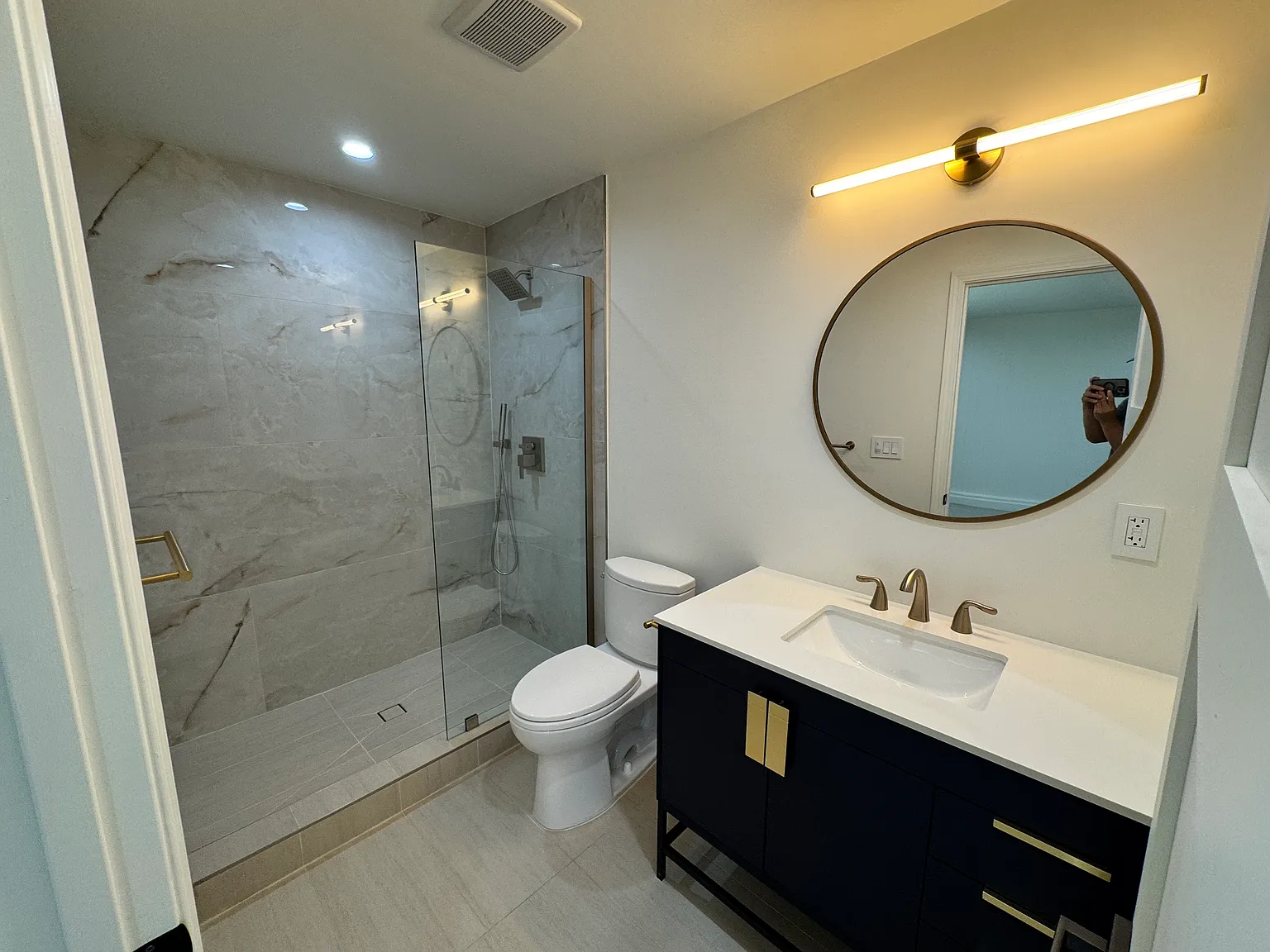 4 bed, 2007 sqft, $6,900 — Photo 4