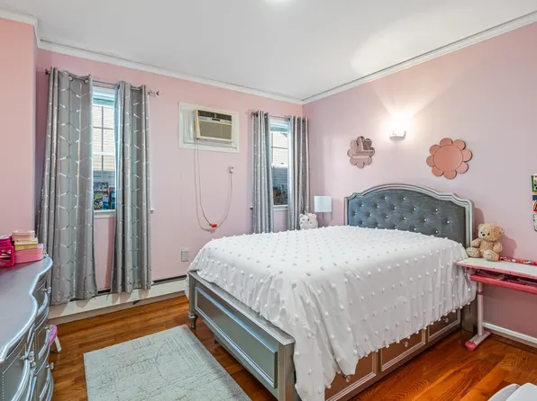 130-12 178th Street image 13 of 33