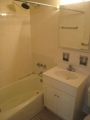 Rented by City Connections Realty | media 2