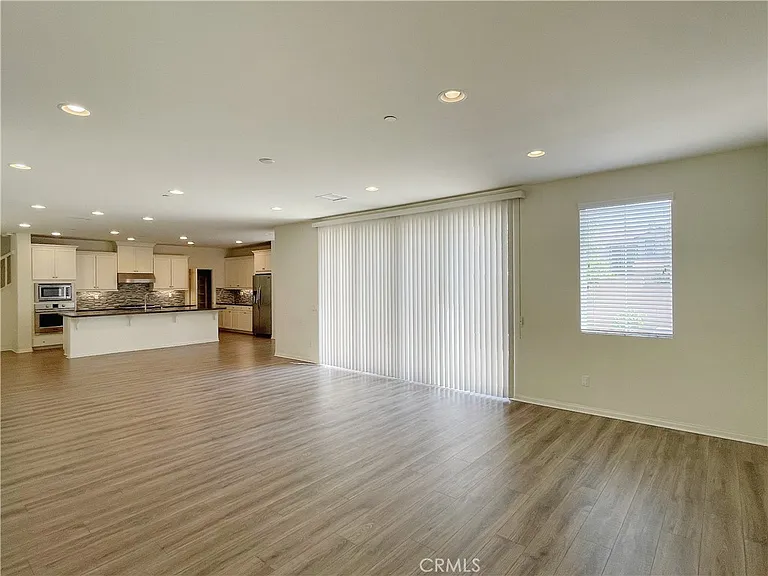 417 W Bagnall St — Photo 8