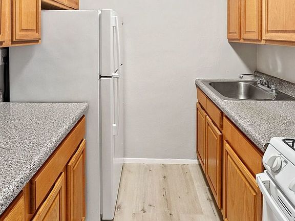 4th image of 2922 Nostrand Ave #33