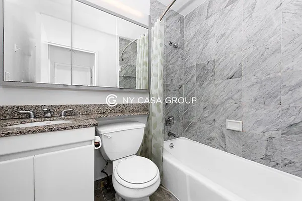 Rented by NY Casa Group | media 6