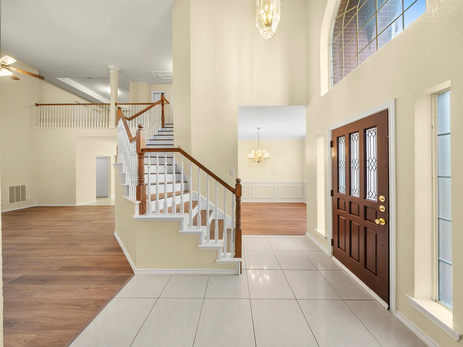 4 bed, 3.5 bath, 2728 sqft, $2,995 — Photo 3
