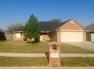 2833 Busheywood Dr, Yukon, OK 73099