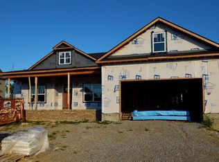 2052 Elmwood Dr, Versailles, KY 40383
