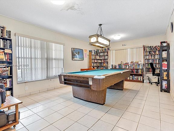 3rd image of 501 Blue Heron Dr APT 108A