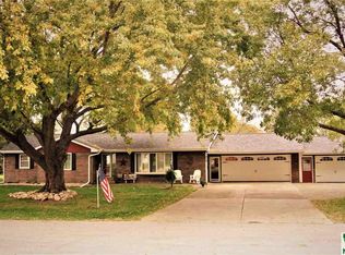 404 W 2nd St, Sutherland, IA 51058