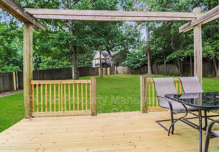 210 Underwood Ct — Photo 14