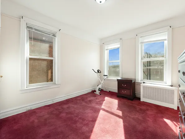 594 East 92nd Street image 9 of 21