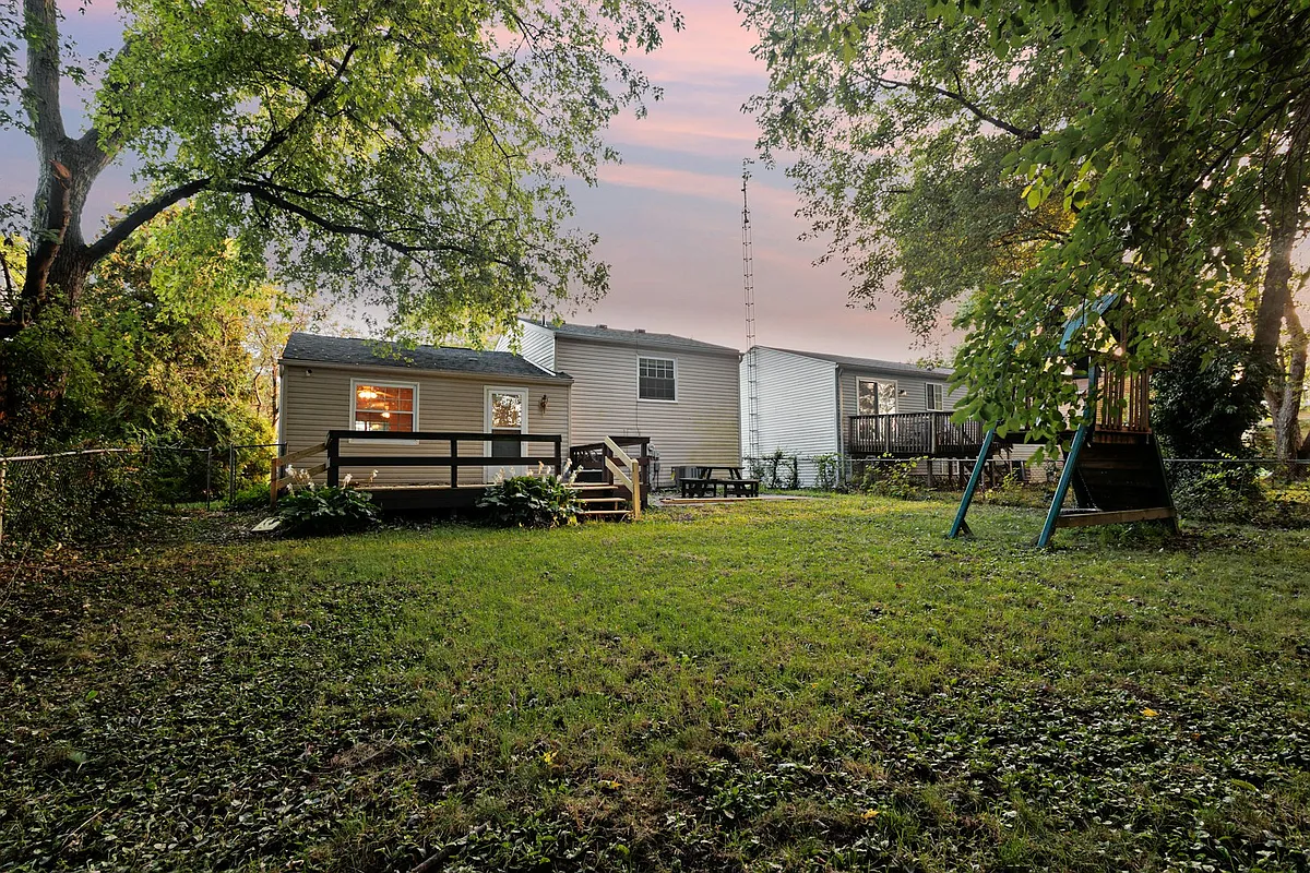 back house - 4638 Vallejo Dr