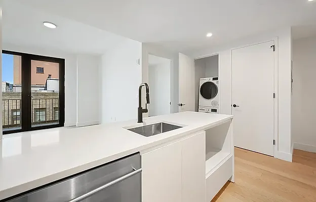 Rented by Living New York | media 5