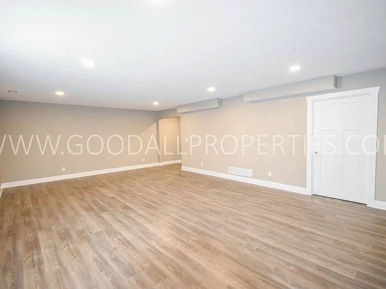 16772 Wilden Dr — Photo 20