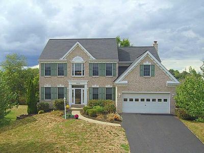 2723 Country Club Dr, Pittsburgh, PA, 15205